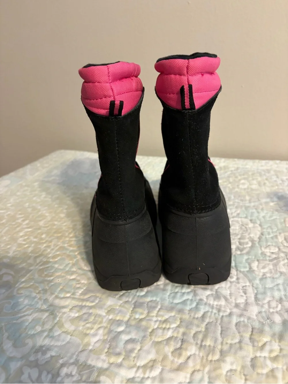 Sporto Pink and Black Winter Snow Boots